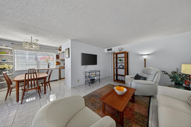 21 Harwood B, Deerfield Beach, FL 33442