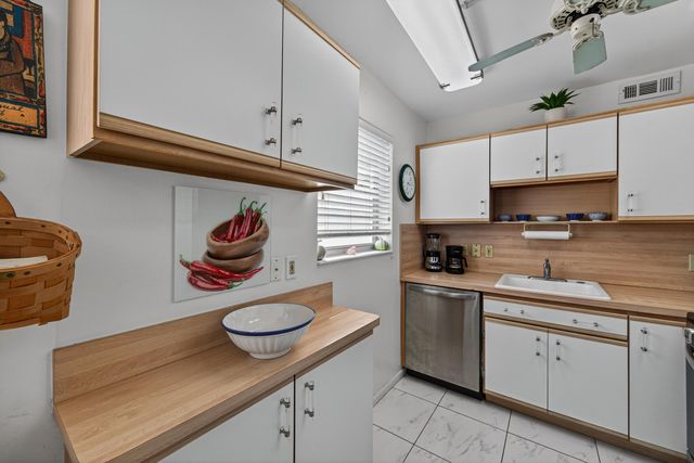 21 Harwood B, Deerfield Beach, FL 33442