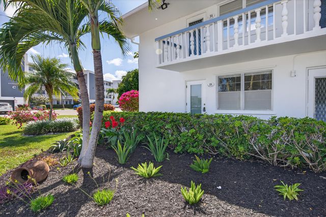 21 Harwood B, Deerfield Beach, FL 33442