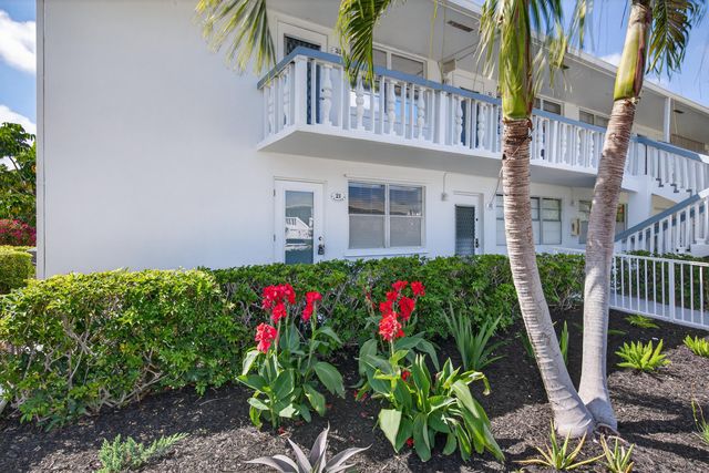 21 Harwood B, Deerfield Beach, FL 33442