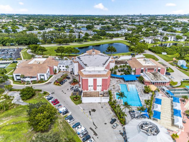 21 Harwood B, Deerfield Beach, FL 33442