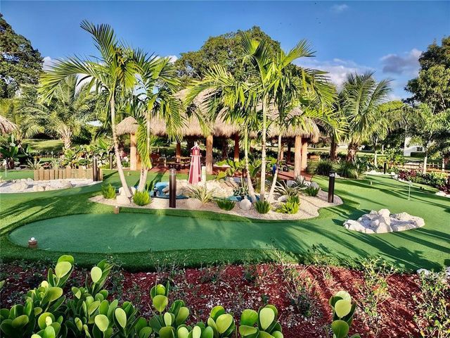 21 Harwood B, Deerfield Beach, FL 33442