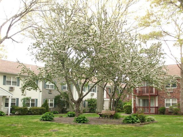 40-171 W 4th Street 171, Patchogue, NY 11772