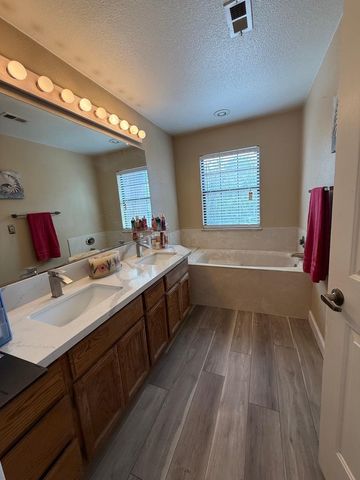 2809 Fleming Ct, Modesto, CA 95356