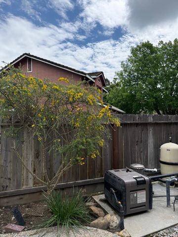 2809 Fleming Ct, Modesto, CA 95356