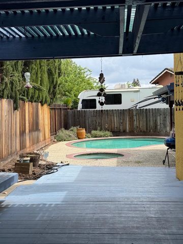 2809 Fleming Ct, Modesto, CA 95356