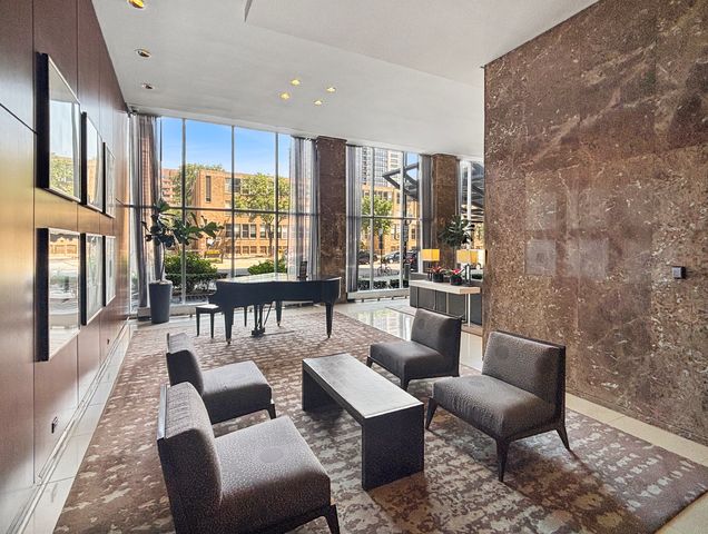 655 W Irving Park Road 1209, Chicago, IL 60613