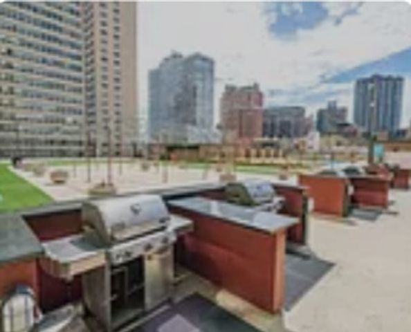 655 W Irving Park Road 1209, Chicago, IL 60613