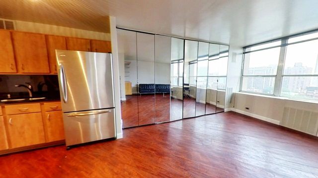 655 W Irving Park Road 1209, Chicago, IL 60613