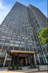 655 W Irving Park Road 1209, Chicago, IL 60613
