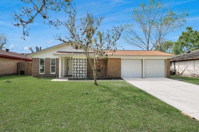 5619 Newquay Street, Houston, TX 77085