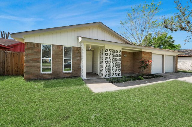 5619 Newquay Street, Houston, TX 77085