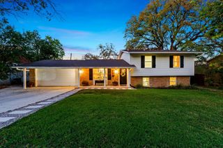 6608 Bradley DR, Austin, TX 78723