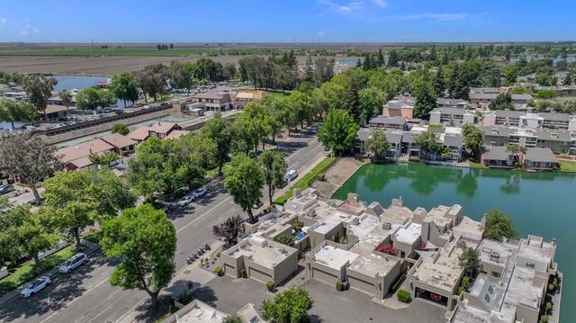 6428 Embarcadero Dr, Stockton, CA 95219