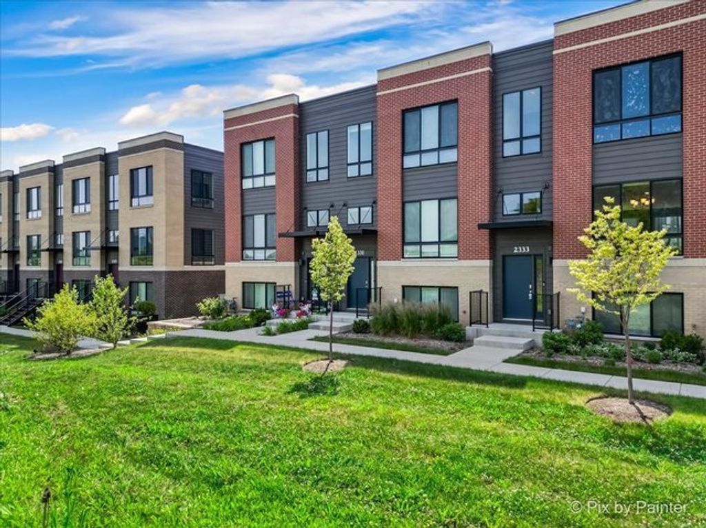 2333 Alumni Drive, Schaumburg, IL 60173