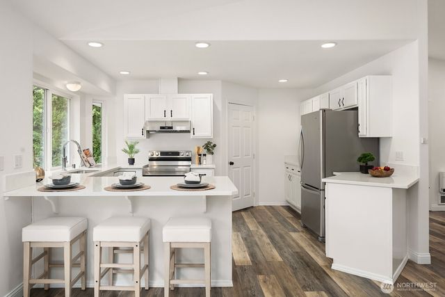 7547 NE 200th Street, Kenmore, WA 98028