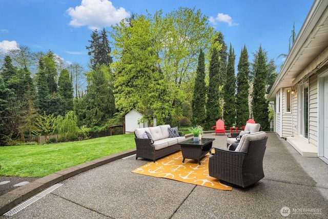 7547 NE 200th Street, Kenmore, WA 98028