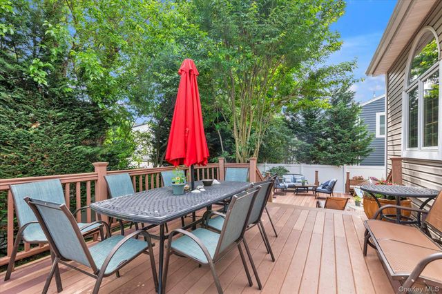 2635 Merrick Avenue, Merrick, NY 11566
