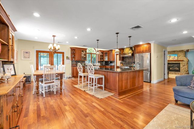 2635 Merrick Avenue, Merrick, NY 11566