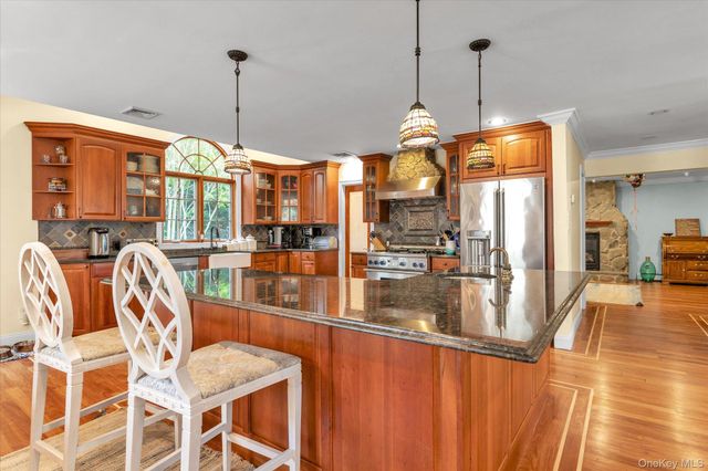 2635 Merrick Avenue, Merrick, NY 11566