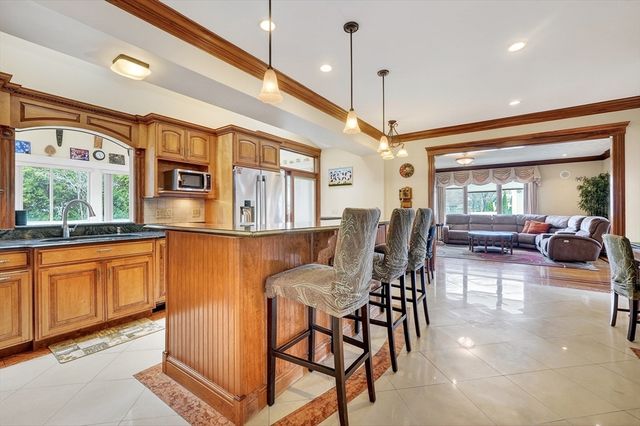 75 Bonney Street, Westwood, MA 02090