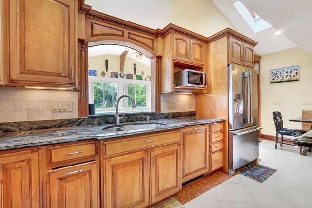 75 Bonney Street, Westwood, MA 02090