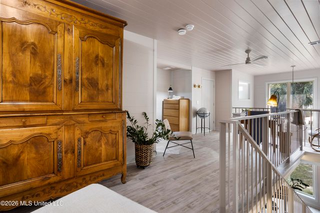 527 Front Beach Drive, 20, Ocean Springs, MS 39564