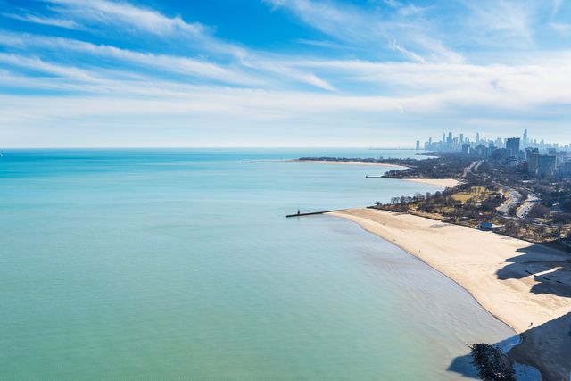 940 W Glenlake Avenue 42B, Chicago, IL 60660