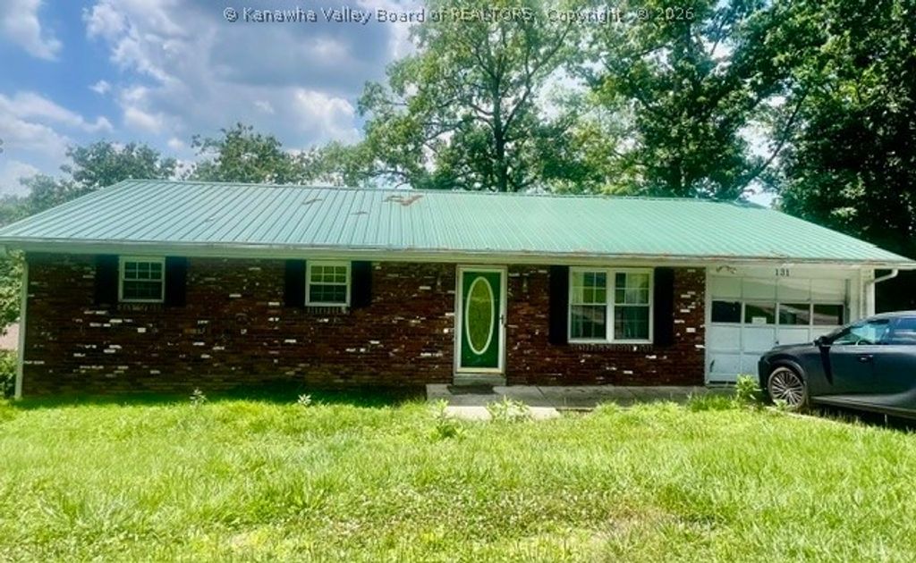 131 Wildwood Drive, Elkview, WV 25071