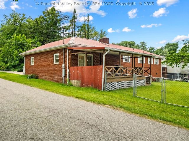 5321 Alpine Drive, Cross Lanes, WV 25313