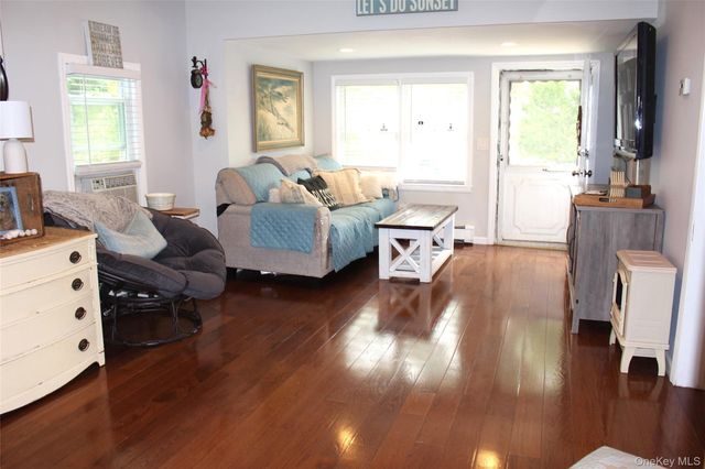 63 Smith Street, Sayville, NY 11782