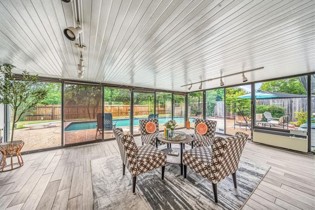 9022 Quebec Dr, Houston, TX 77096