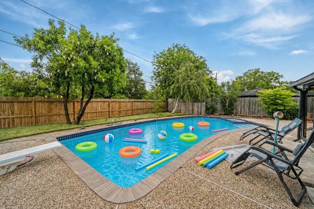 9022 Quebec Dr, Houston, TX 77096