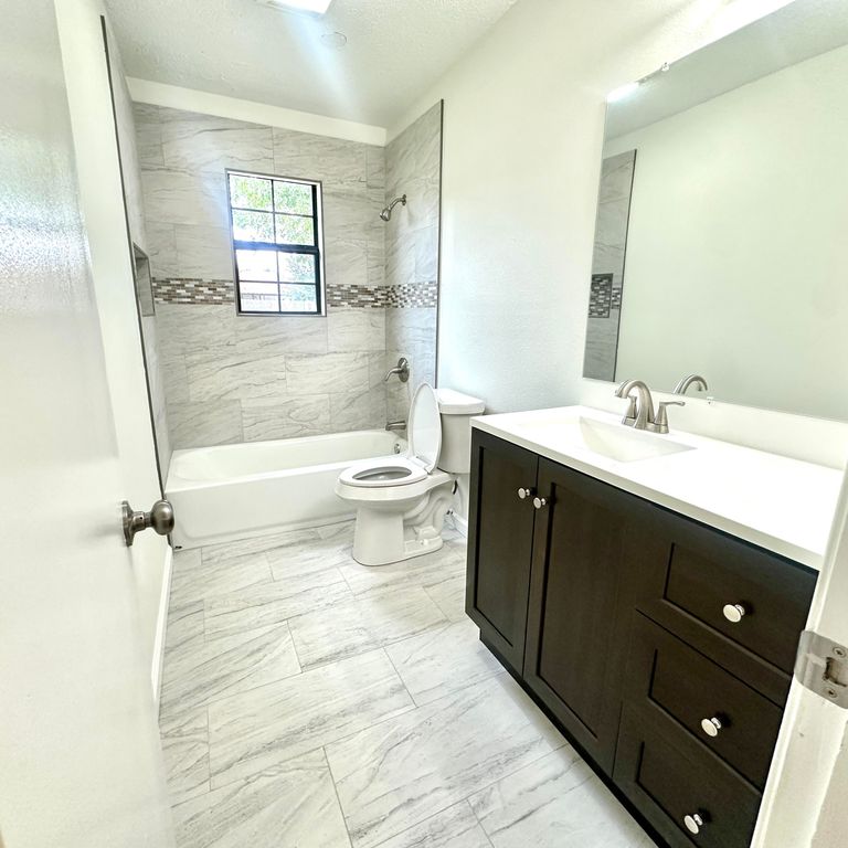 Image 13 of property listing at 1002 Alpha Circle, San Angelo, TX 76903