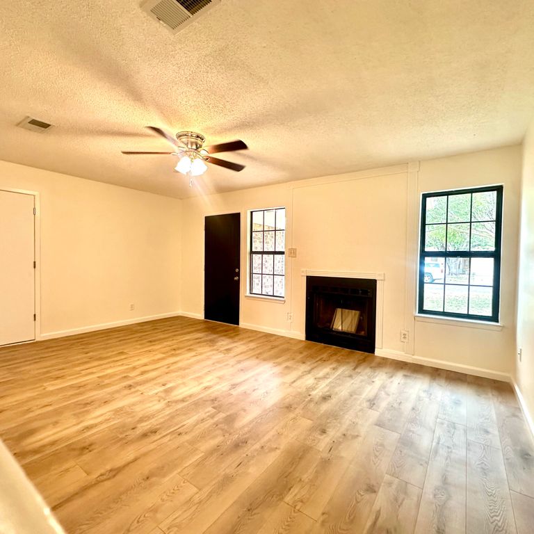 Image 14 of property listing at 1002 Alpha Circle, San Angelo, TX 76903