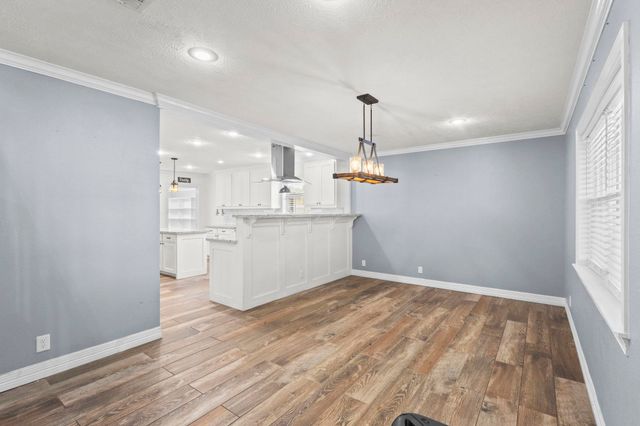 2850 Seattle, Nederland, TX 77627