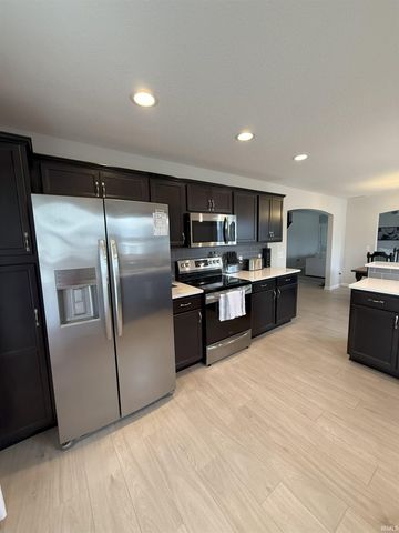 317 Conductor Cove, Garrett, IN 46738