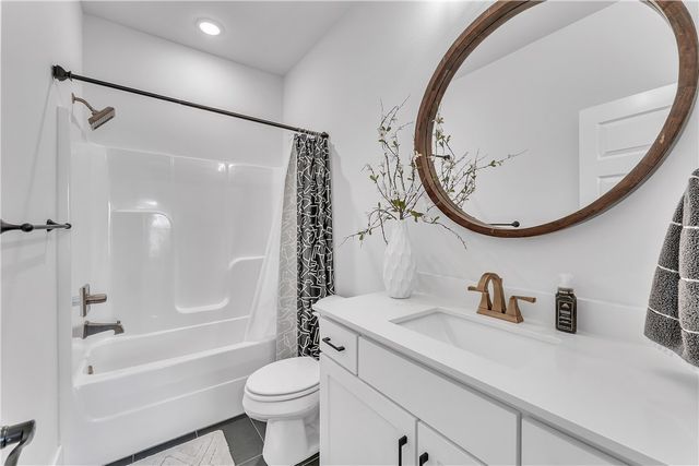 2703 20th Place, Rogers, AR 72758