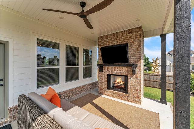 2703 20th Place, Rogers, AR 72758