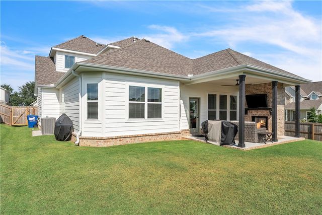 2703 20th Place, Rogers, AR 72758