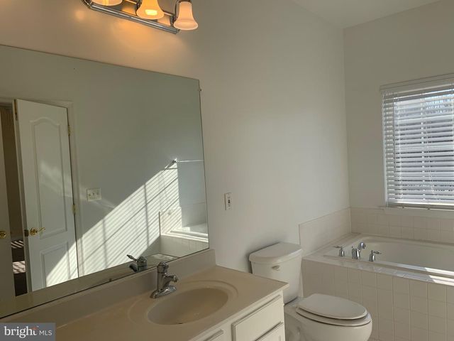 9793 CORBETT PL, Manassas Park, VA 20111