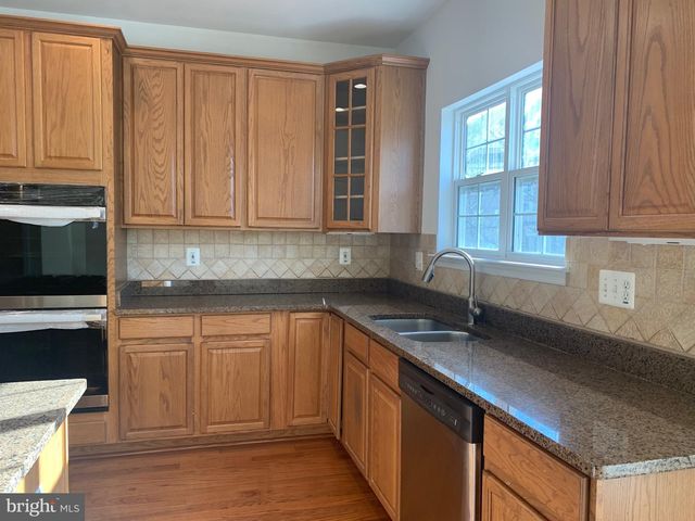 9793 CORBETT PL, Manassas Park, VA 20111