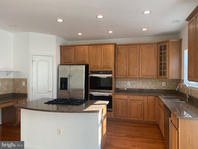 9793 CORBETT PL, Manassas Park, VA 20111