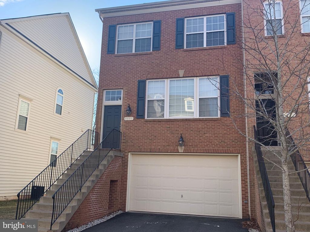 9793 CORBETT PL, Manassas Park, VA 20111