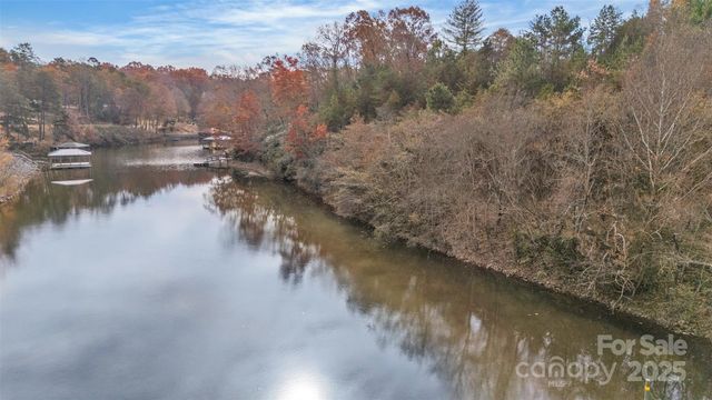 114 Franklin Lane 11, Taylorsville, NC 28681