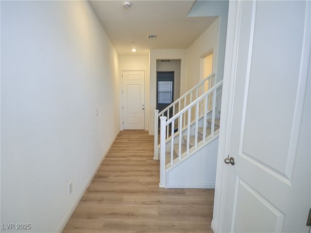 552 Parkwind Lane, Las Vegas, NV 89138