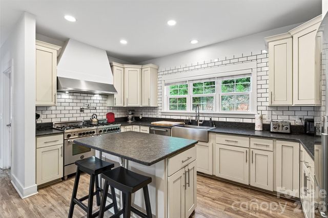 8026 Buck Creek Road, Marion, NC 28752