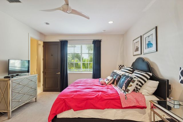 2461 SE 10th Street, Pompano Beach, FL 33062