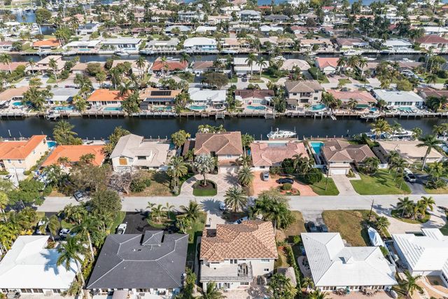 2461 SE 10th Street, Pompano Beach, FL 33062