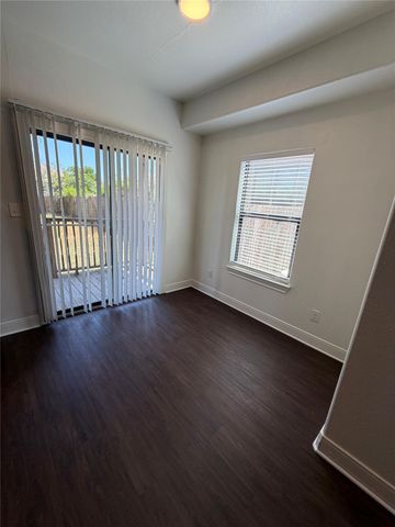 146 Mauna Kea LN B, Bastrop, TX 78602
